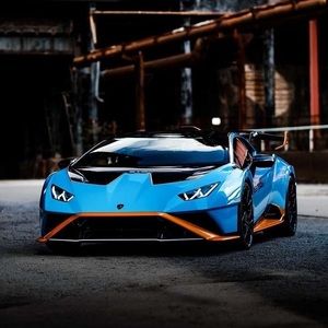 Meet your Posher, Giovanni